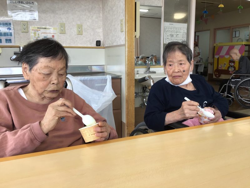 ヴィラ一宮のアイスクリーム屋さん３